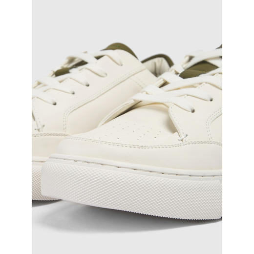 GXG男鞋秋热卖男士休闲板鞋厚底舒适百搭经典撞色小白鞋 商品图4