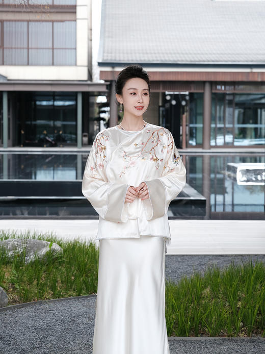 盛唐牡丹| 海棠花开手推绣真丝上衣 商品图10