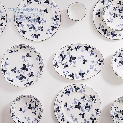 WEDGWOOD威基伍德墨蓝野草莓骨瓷轻奢餐具盘子碗碟套装威基伍德野草莓墨蓝两人食骨瓷餐具套装 商品图2
