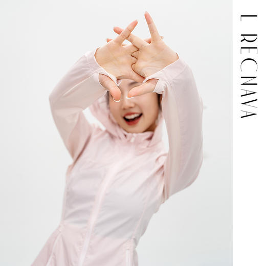 L RECNAVA UPF50+轻薄原纱凉感防晒衣 腋下带透气孔 下摆弧形修身显瘦 隐藏拉链口袋 连帽帽子可收纳 商品图8