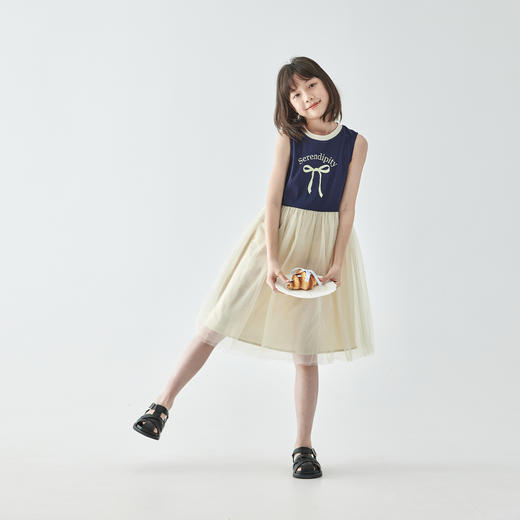 棵初2025年夏季新款拼纱针织背心连衣裙女童蝴蝶结印花无袖中长裙 商品图1