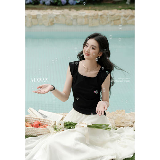 鹿向南「花漾轻纱」复古优雅白纱宽松半身裙女2025新款夏季A字裙
 商品图0