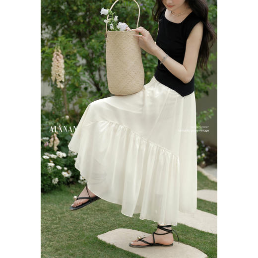 鹿向南「花漾轻纱」复古优雅白纱宽松半身裙女2025新款夏季A字裙
 商品图4