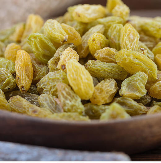 禾田印象·绿香妃葡萄干300g  颗粒饱满  果肉厚实不瘪缩 商品图2