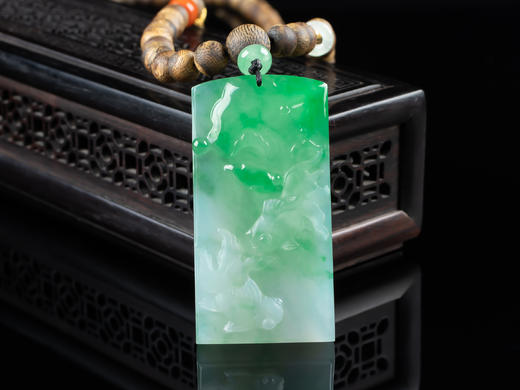 XY0143沉香+18K金南红绿松翡翠莲年有鱼挂件 商品图0