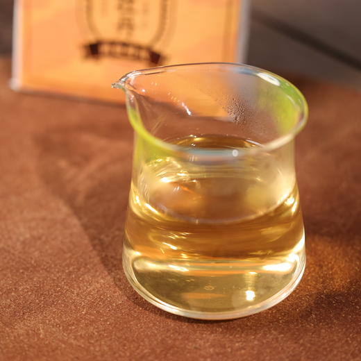 2022年  闽白时代  花香牡丹 中雄御品 100g/饼 商品图4