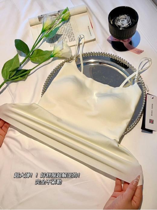 【草本初色山茶花香氛凉感吊带长款背心】内搭单穿都舒舒服服太🉑珍珠细肩带，不溜肩不勒肩 😍衣橱宝藏单品 凹得了身材 搭得出层次 商品图6