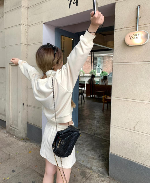 老米优品/ 自由松弛基础穿搭《 莫代尔空气棉 轻氧卫衣》青春气息满屏！小个子冲！  舒适透气 多色可选 ~ 商品图6