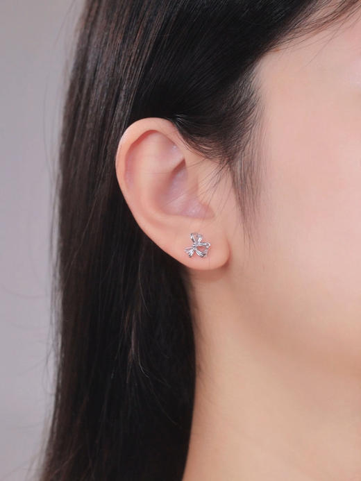 卡蒂罗/KADER 水滴蝴蝶结耳钉 灵动结系列 在逃公主丝带结设计甜美可爱纯银耳饰 满钻镶嵌流苏灵动吸睛养耳洞配饰 商品图2