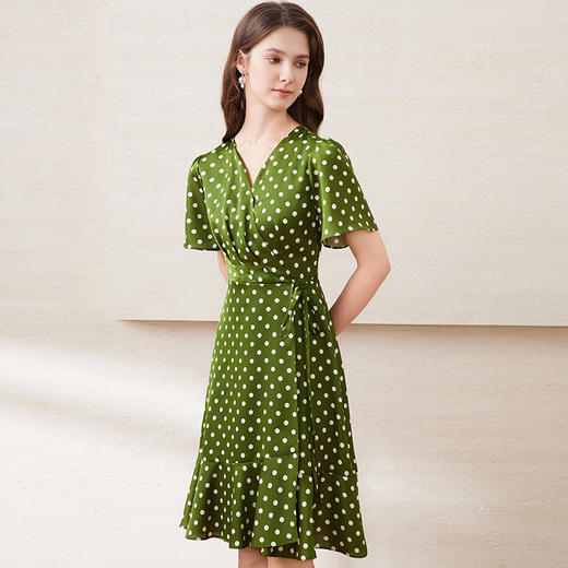 EITIE爱特爱复古绿色波点V领收腰X型显瘦清新连衣裙2025夏季新款B2507616 商品图1