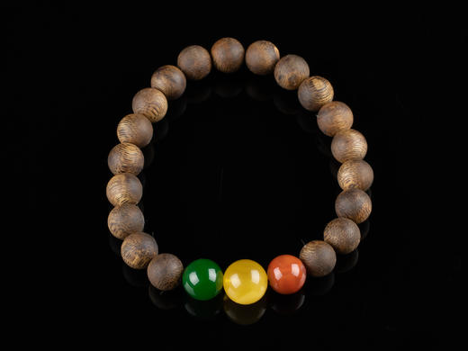 XY0139沉香+南红蜜蜡碧玉吉祥三宝手串 商品图0