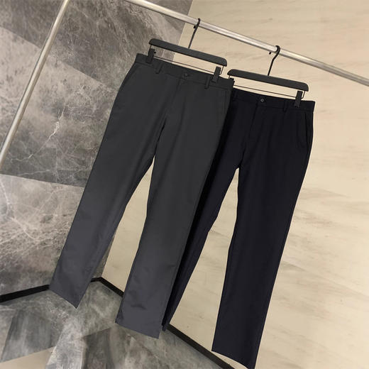 【实实在在的好男裤】2025春夏薄款轻商务休闲男裤！春夏丝滑光泽细腻休闲长裤！ 商品图1