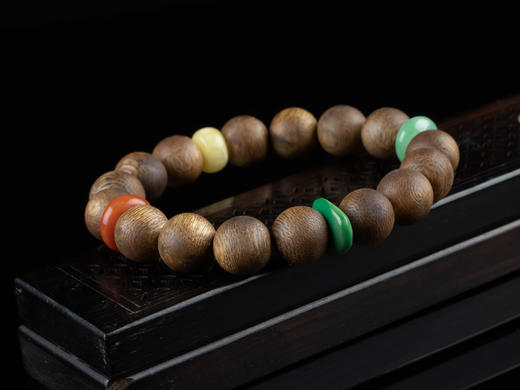 XY0122沉香翡翠多宝四季平安手串 商品图5