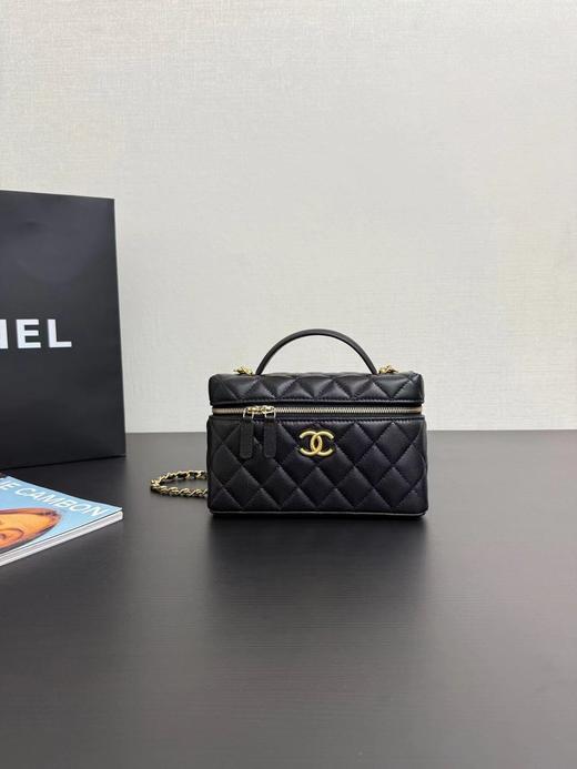 香奶奶 25P 金扣 金属拉丝徽标链条 荔枝纹牛皮 单肩斜挎手提包 女款 黑色/白色（HH） 商品图1