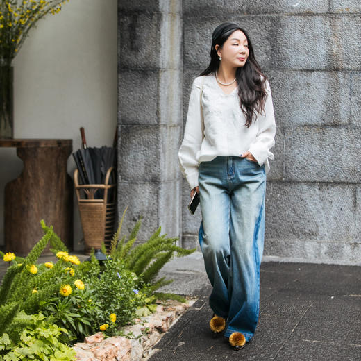 【林栖设计小店】优雅绣花衬衣手工串珠简约V领2025春夏新品长袖上衣女1952113 商品图4