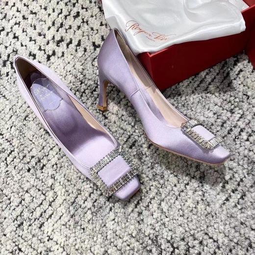 Rogervivier最新的真丝方头鞋，出平底和7.5cm都是非常好驾驭的（JS） 商品图1