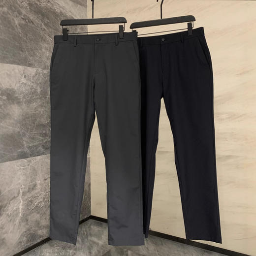 【实实在在的好男裤】2025春夏薄款轻商务休闲男裤！春夏丝滑光泽细腻休闲长裤！ 商品图0