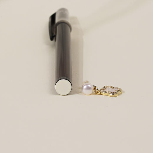 四叶草珍珠耳坠 商品图3