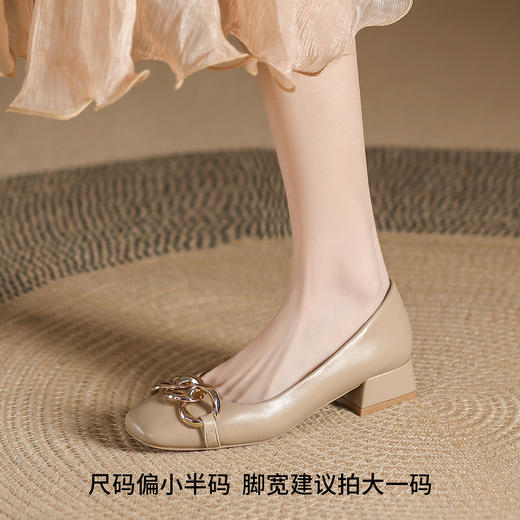 品质好货|Safiya/索菲娅2025春夏优雅通勤圆头锁链金属低跟浅口单鞋SF32115706 商品图3