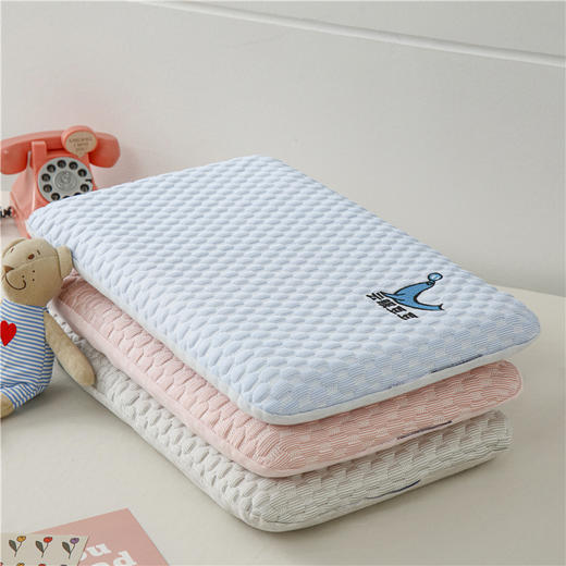 自然醒云眠凉感冰豆豆儿童乳胶面包枕夏季30x50宝宝幼儿园午睡专用小枕头护颈椎学生枕芯XK 商品图3