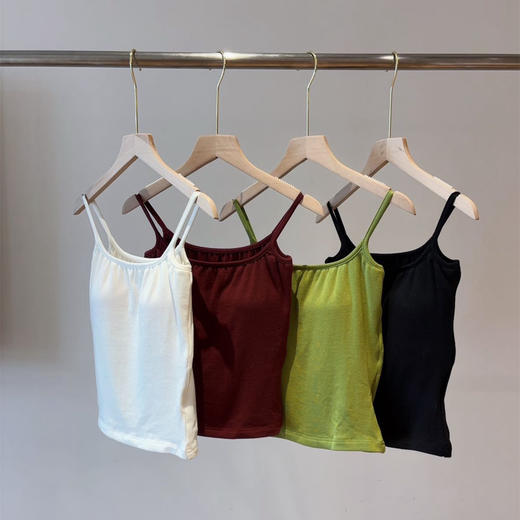 【纯欲风小吊带！穿出性感】Triuuchu｜0触感高弹一体式胸垫 U领桑蚕丝背心女  罩杯一体! 免穿文胸  #5023款 商品图8