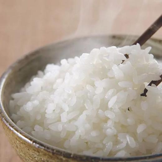 【邻家饭香&有机五常大米稻花香2号】🔥 五常大米核心产区，中国国家地理标志产品‼️煮出来的米饭柔软蓬松，弹软滑嫩，口感清甜！  ✅米饭🍚晶莹剔透，入口软糯甘甜不粘牙！ 商品图0