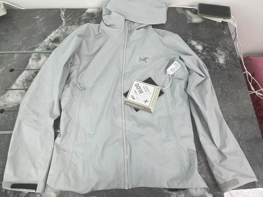 瑕疵ARC'TERYX/始祖鸟 Kadin Hoody 女士GTX连帽防风防泼水软壳夹克 商品图0