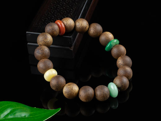 XY0122沉香翡翠多宝四季平安手串 商品图3