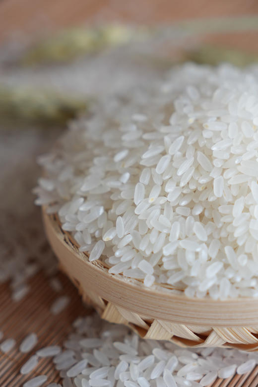 【邻家饭香&有机五常大米稻花香2号】🔥 五常大米核心产区，中国国家地理标志产品‼️煮出来的米饭柔软蓬松，弹软滑嫩，口感清甜！  ✅米饭🍚晶莹剔透，入口软糯甘甜不粘牙！ 商品图2