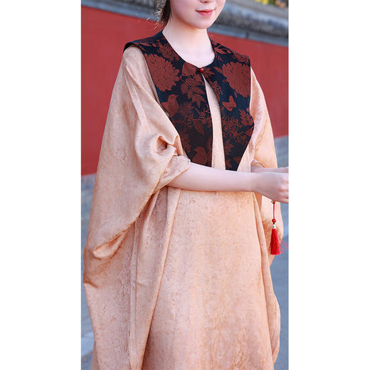 【抖音专属】新中式云肩（25705103朱草-结缘款） 商品图4