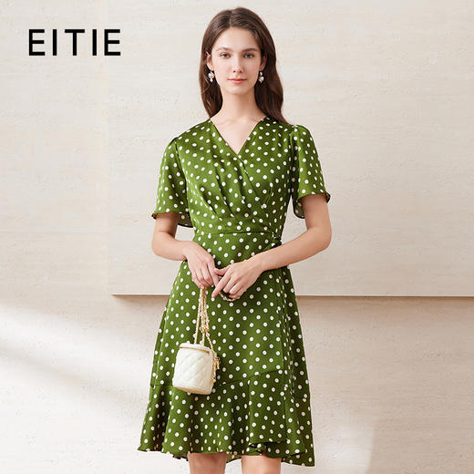 EITIE爱特爱复古绿色波点V领收腰X型显瘦清新连衣裙2025夏季新款B2507616 商品图0