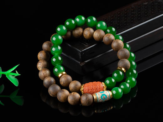 XY0115沉香碧玉南红双圈手链 商品图0