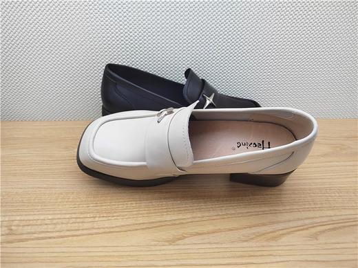 豪行春季新款24112505真皮时尚休闲中跟女鞋单鞋皮鞋 商品图2