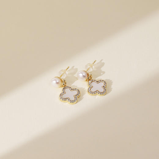 四叶草珍珠耳坠 商品图1