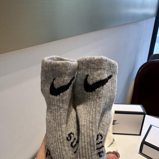 F144耐克女款纯棉中袜！袜筒小标设计！礼盒装！一盒5双 商品图3