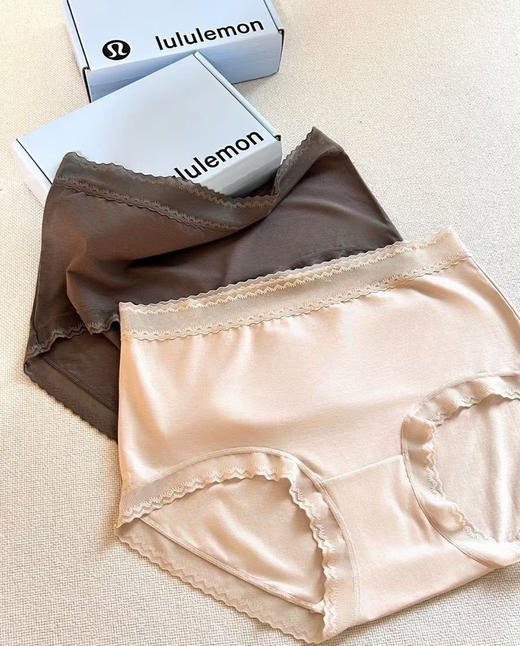 原单正品 Lululemon100支兰精莫代尔女士内裤，尺码：均码(80-145)
一盒四条 商品图5