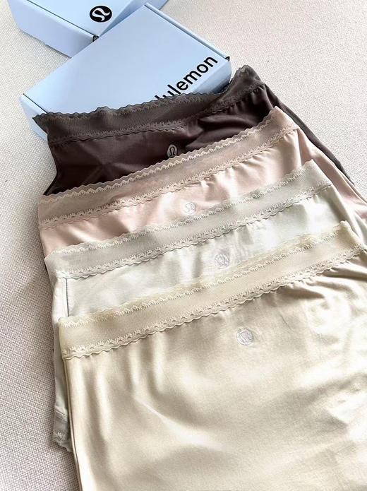 原单正品 Lululemon100支兰精莫代尔女士内裤，尺码：均码(80-145)
一盒四条 商品图2