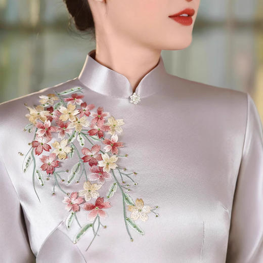 高端喜婆婆婚宴装平时可穿2025春款婚礼礼服高贵醋酸旗袍LHS-C170 商品图2