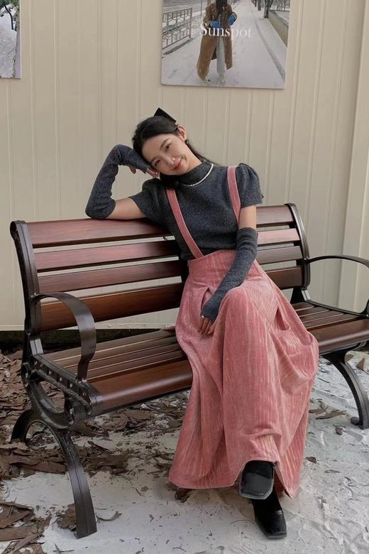 SIA SAYLOR 甜美可爱粉色丝绒吊带半裙 19723 商品图1