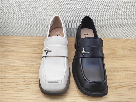 豪行春季新款24112505真皮时尚休闲中跟女鞋单鞋皮鞋 商品图1