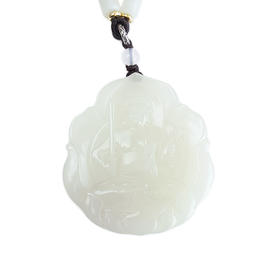 【天然正品】天然青海料细腻油润度佳无纹裂坐莲持剑菩萨平安无事牌和田玉吊坠55.4*51.4*6.8MM（皆取最大值）中性款现售价：1080特价！160325NJM31