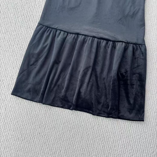 Toteme，黑色背心丝绒连衣裙。 自己备注号码 商品图5