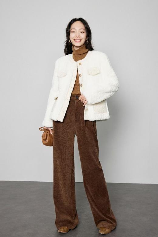 LNNNS 米白色小香风毛绒羽绒外套 19855 商品图1