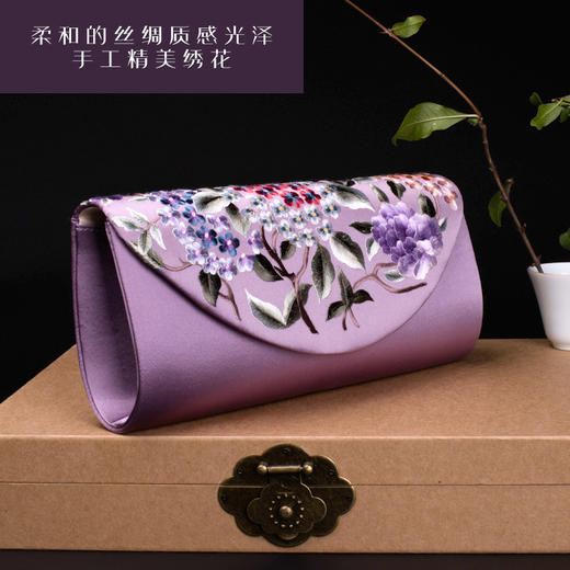 TL-0714特色民族风纯手工刺绣手拿包定制真丝绣花包商务礼品馈赠佳品 商品图3