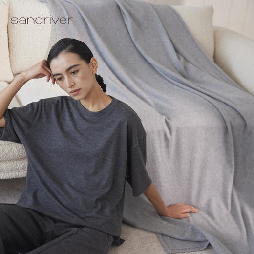 羊绒水波纹撞色锁边毯子SJF97P738N 商品图4