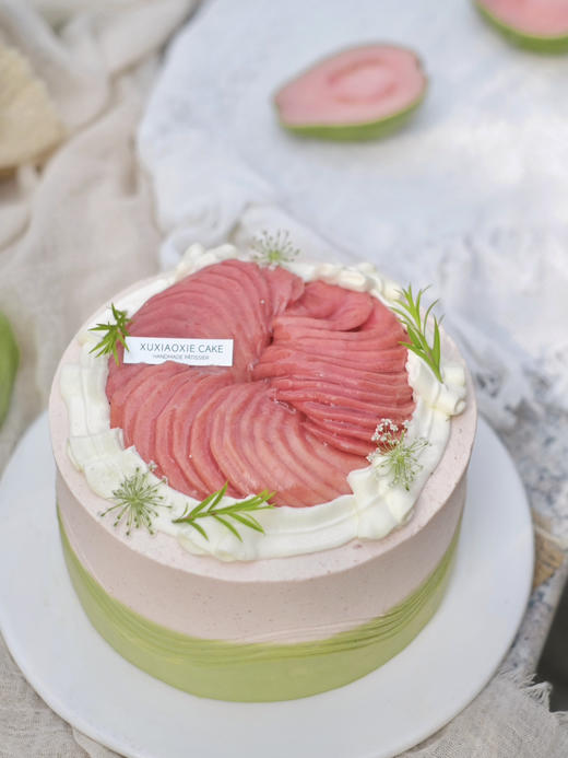 【茉莉抹茶芭乐】一层红心芭乐一层白心芭乐，双重软糯清爽，搭配伯牙绝弦茉莉雪芽奶油，每一口都是春天的味道～ 商品图4