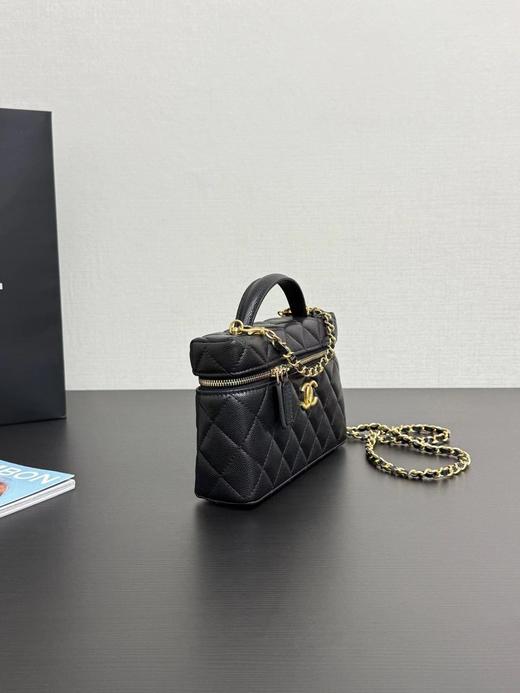 香奶奶 25P 金扣 金属拉丝徽标链条 荔枝纹牛皮 单肩斜挎手提包 女款 黑色/白色（HH） 商品图2