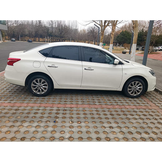 日产轩逸 经典 1.6XE CVT舒适版【长租-北京】 商品图2