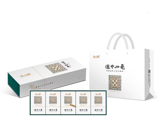 【2025新茶】远山眉明前汉中仙毫 新鲜采摘自天然有机茶园  礼盒包装 馈赠佳品 （赠送50克红茶罐装） 商品图0