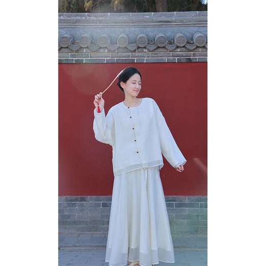 
【2026东衣作】新中式衬衣（25710112玉兔-设计师）
 商品图2